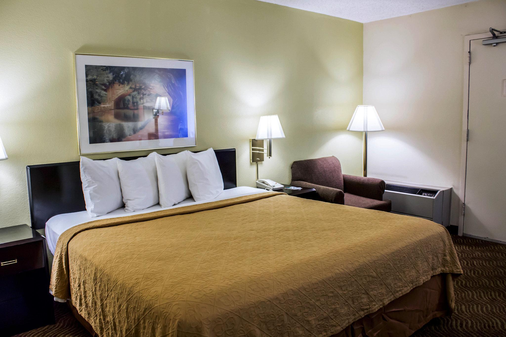 Quality Inn Роки-Маунт Экстерьер фото